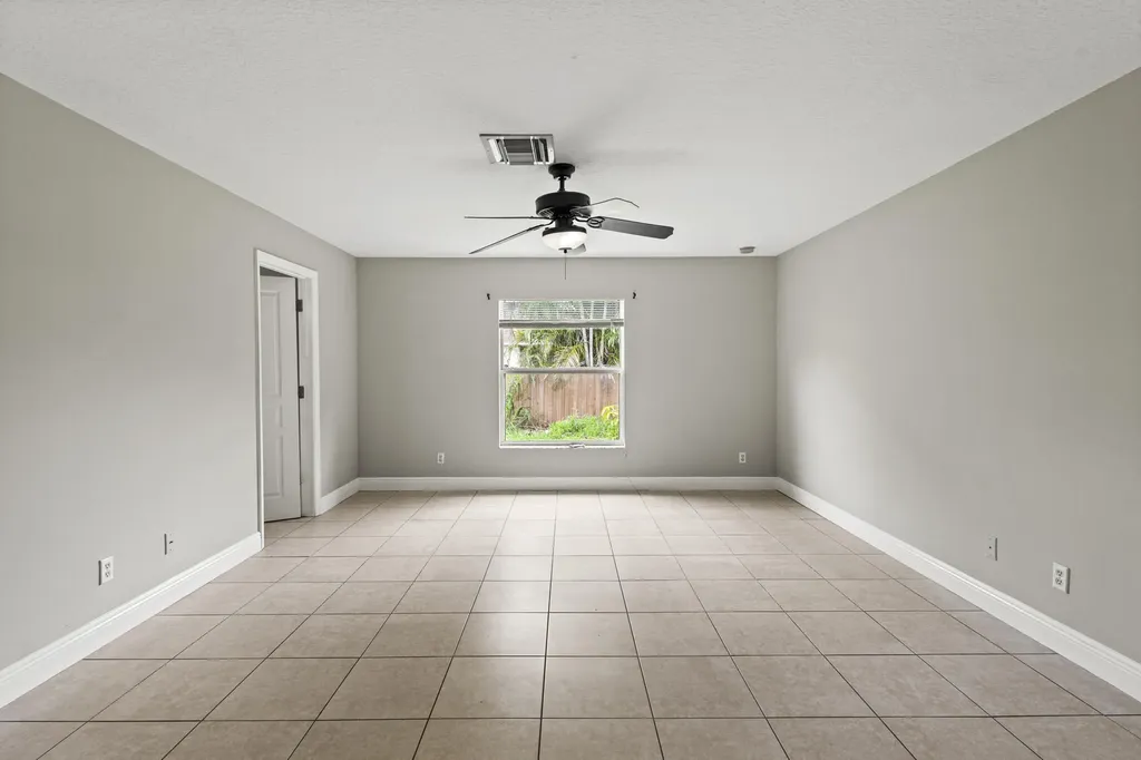 2134 SW Savage Boulevard Port St Lucie FL 34953