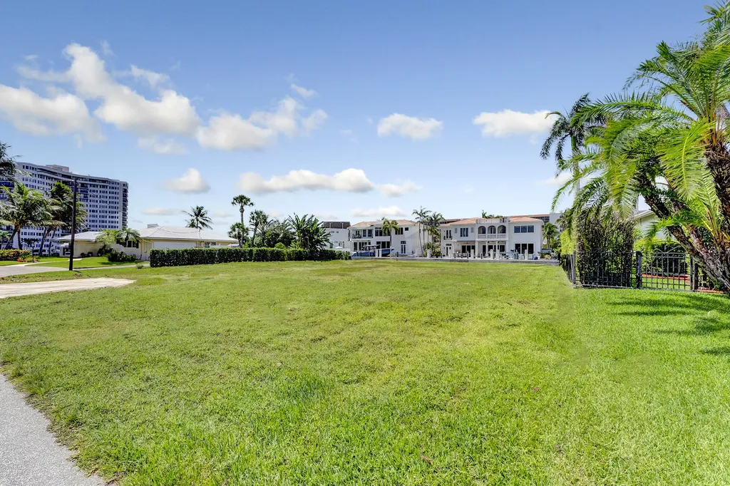 876 Forsyth Street Boca Raton FL 33487