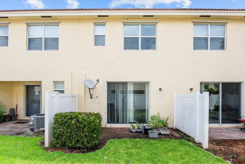 9500 SW Otter Lane Stuart FL 34997
