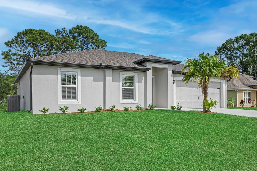 1013 SW Fisherman Avenue Port St Lucie FL 34953
