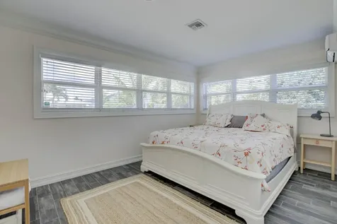 1920 Waters Edge Pompano Beach FL 33062