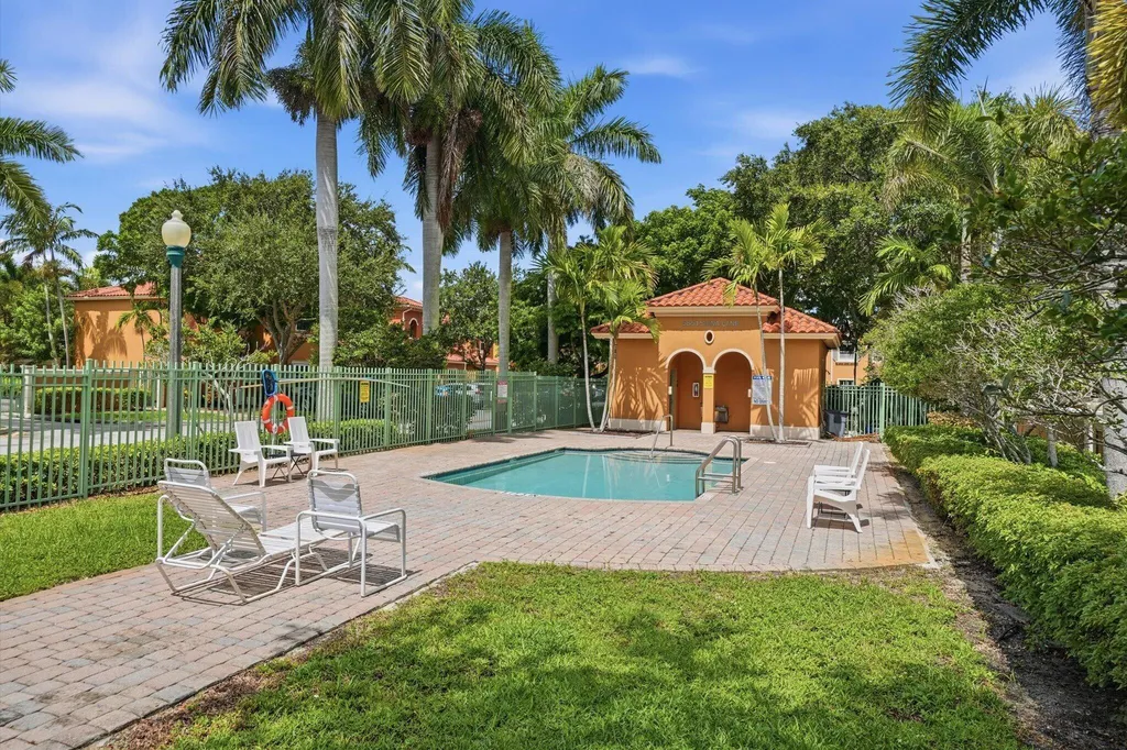 2154 Siena Way Hollywood FL 33021