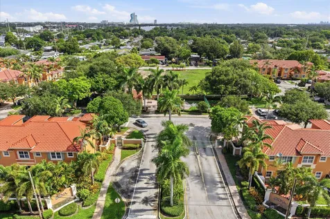 2154 Siena Way Hollywood FL 33021