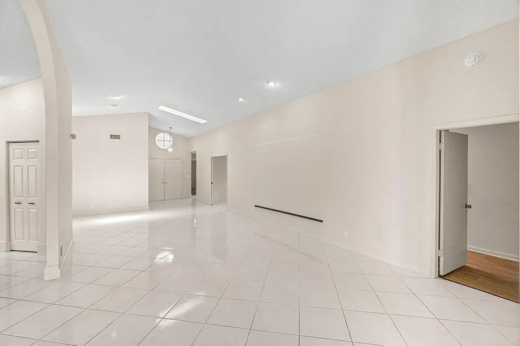 9763 Harbour Lake Circle S Boynton Beach FL 33437