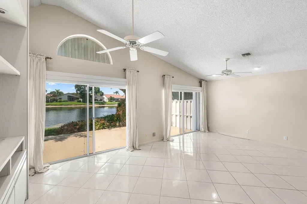 9763 Harbour Lake Circle S Boynton Beach FL 33437