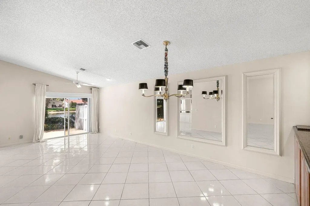 9763 Harbour Lake Circle S Boynton Beach FL 33437