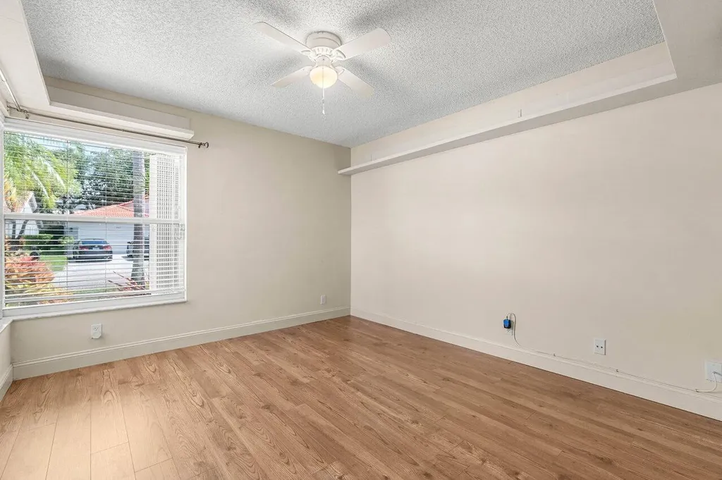 9763 Harbour Lake Circle S Boynton Beach FL 33437
