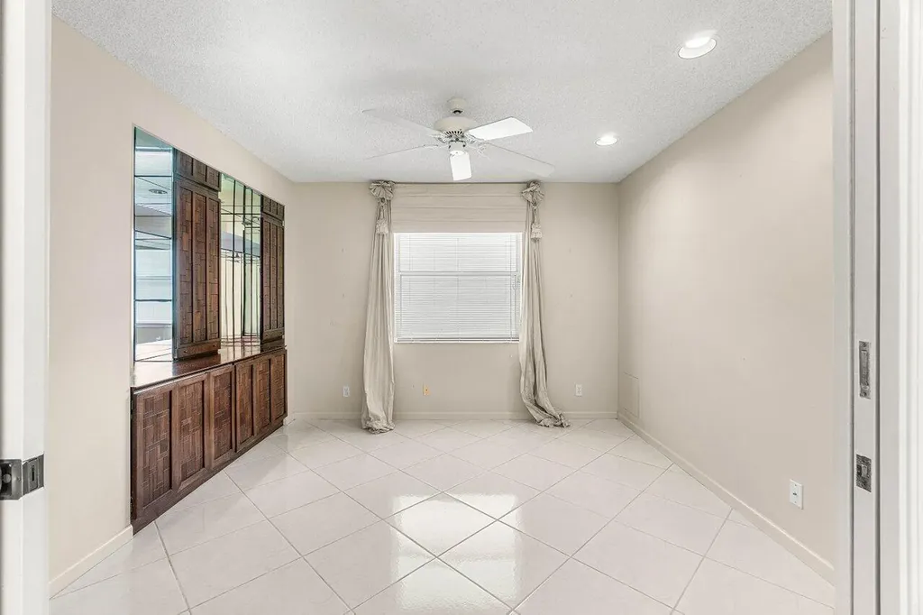 9763 Harbour Lake Circle S Boynton Beach FL 33437