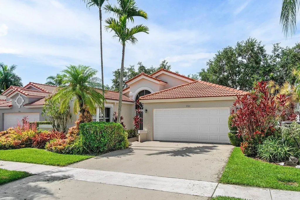 9763 Harbour Lake Circle S Boynton Beach FL 33437
