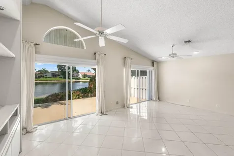 9763 Harbour Lake Circle S Boynton Beach FL 33437