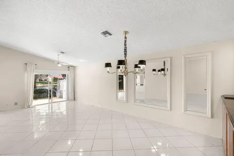 9763 Harbour Lake Circle S Boynton Beach FL 33437