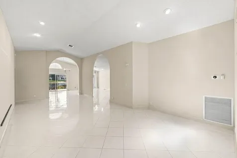 9763 Harbour Lake Circle S Boynton Beach FL 33437