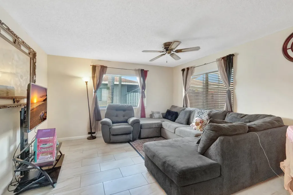 14882 Wildflower Lane Delray Beach FL 33446
