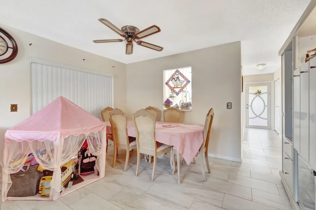 14882 Wildflower Lane Delray Beach FL 33446