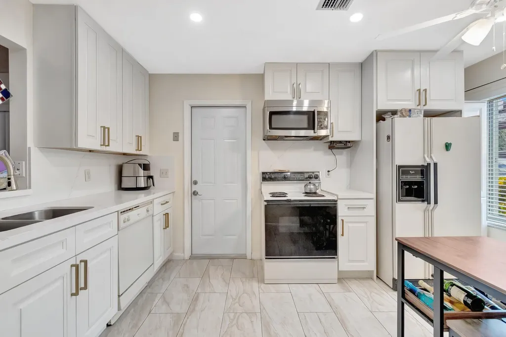 14882 Wildflower Lane Delray Beach FL 33446