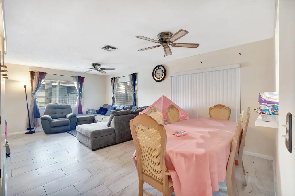 14882 Wildflower Lane Delray Beach FL 33446