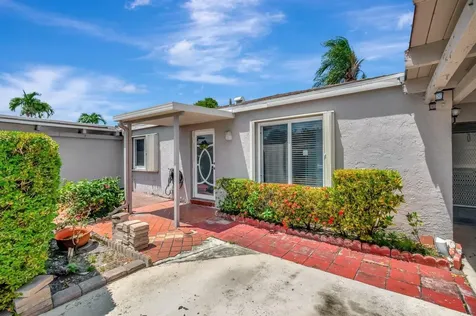 14882 Wildflower Lane Delray Beach FL 33446