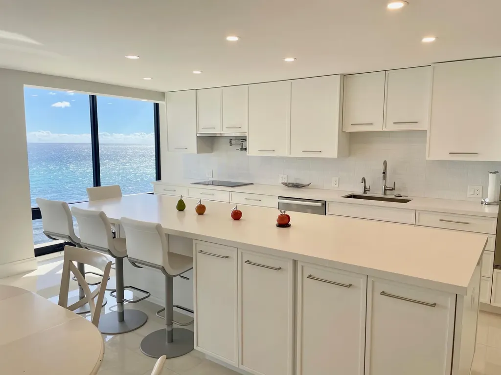 250 S Ocean Boulevard Boca Raton FL 33432