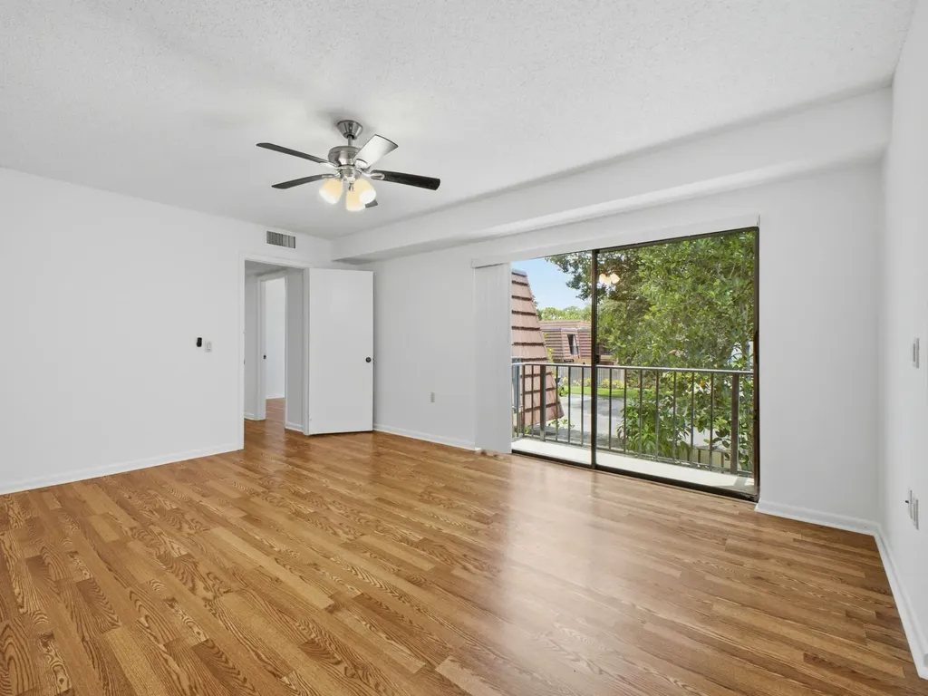 2213 22nd Lane Palm Beach Gardens FL 33418