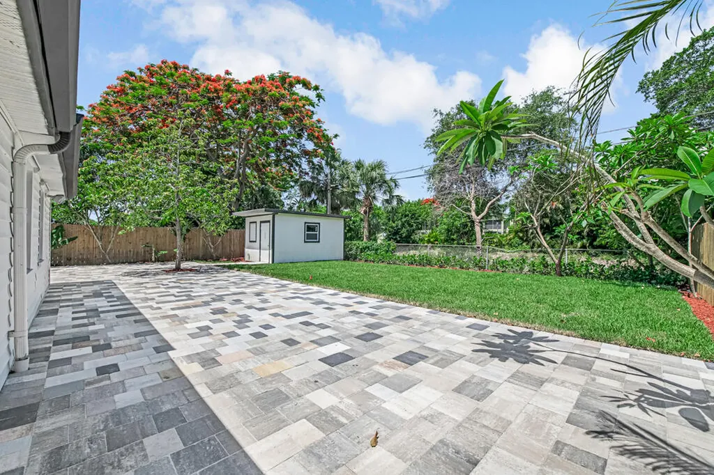 12063 Acapulco Avenue Palm Beach Gardens FL 33410