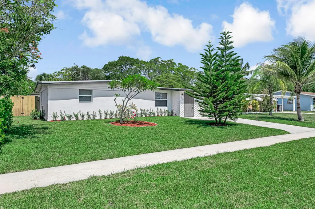 12063 Acapulco Avenue Palm Beach Gardens FL 33410