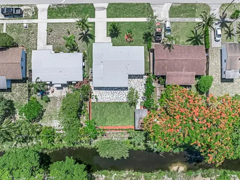 12063 Acapulco Avenue Palm Beach Gardens FL 33410