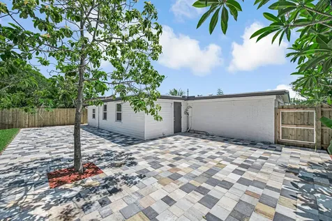 12063 Acapulco Avenue Palm Beach Gardens FL 33410