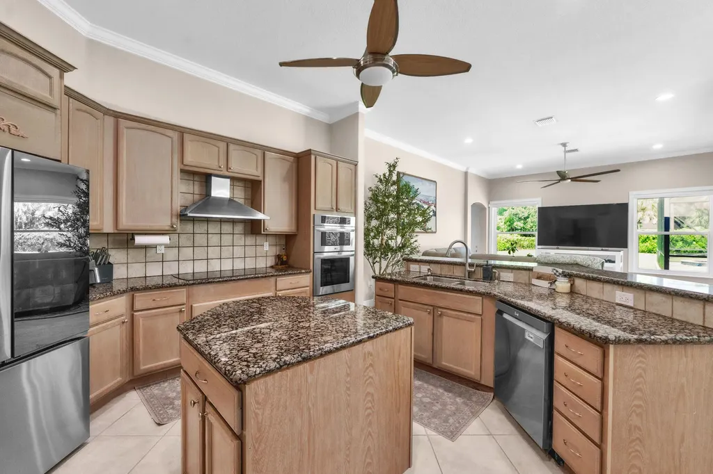 5730 NW 66th Way Parkland FL 33067