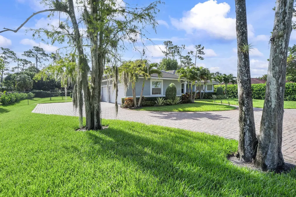 5730 NW 66th Way Parkland FL 33067