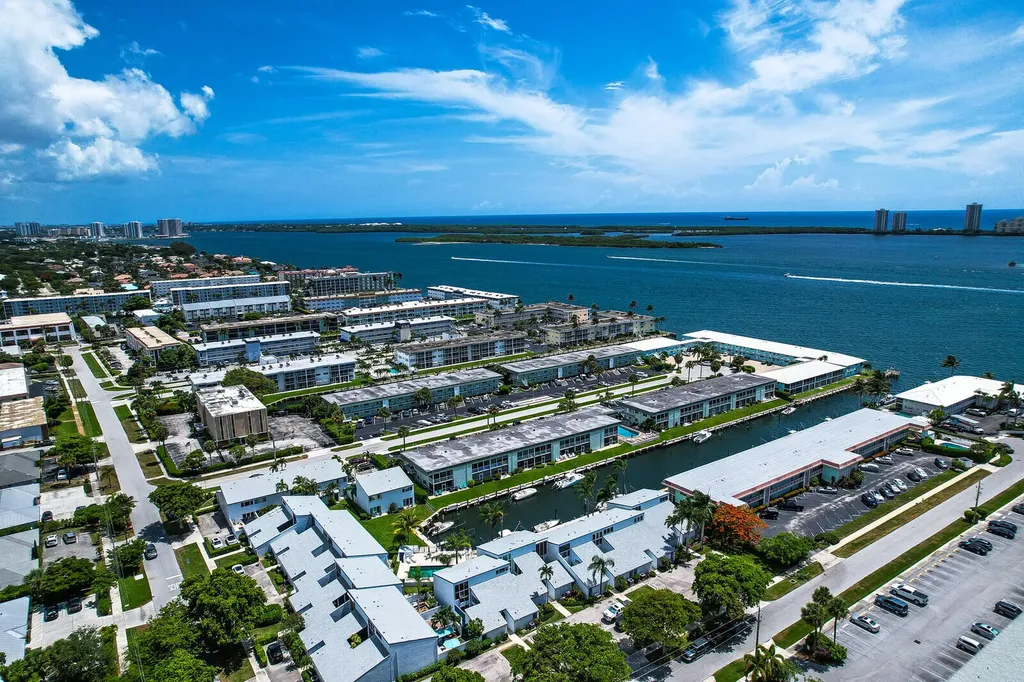 129 Lehane Terrace North Palm Beach FL 33408