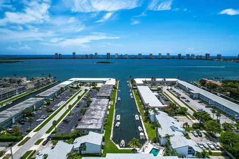 129 Lehane Terrace North Palm Beach FL 33408