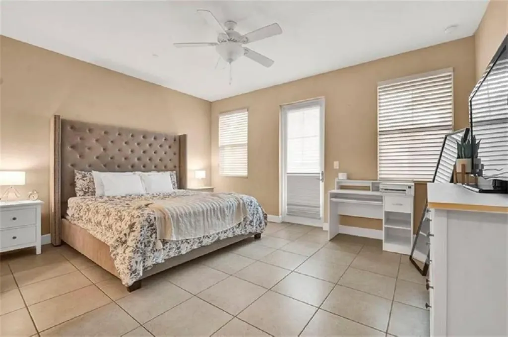 2930 Cascada Isle Way Cooper City FL 33024