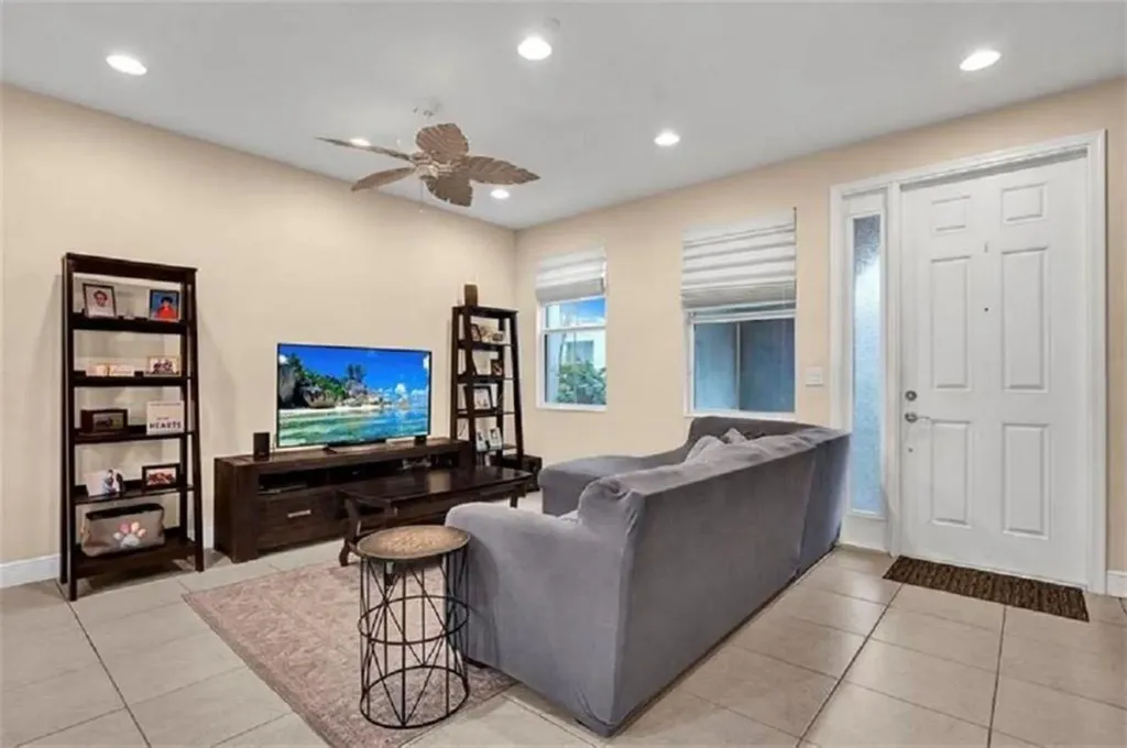 2930 Cascada Isle Way Cooper City FL 33024