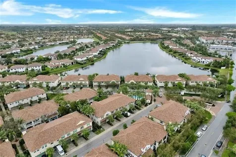 2930 Cascada Isle Way Cooper City FL 33024
