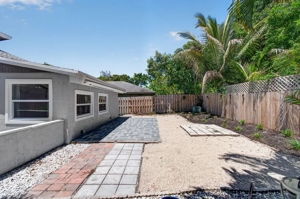 2388 Zeder Avenue Delray Beach FL 33444