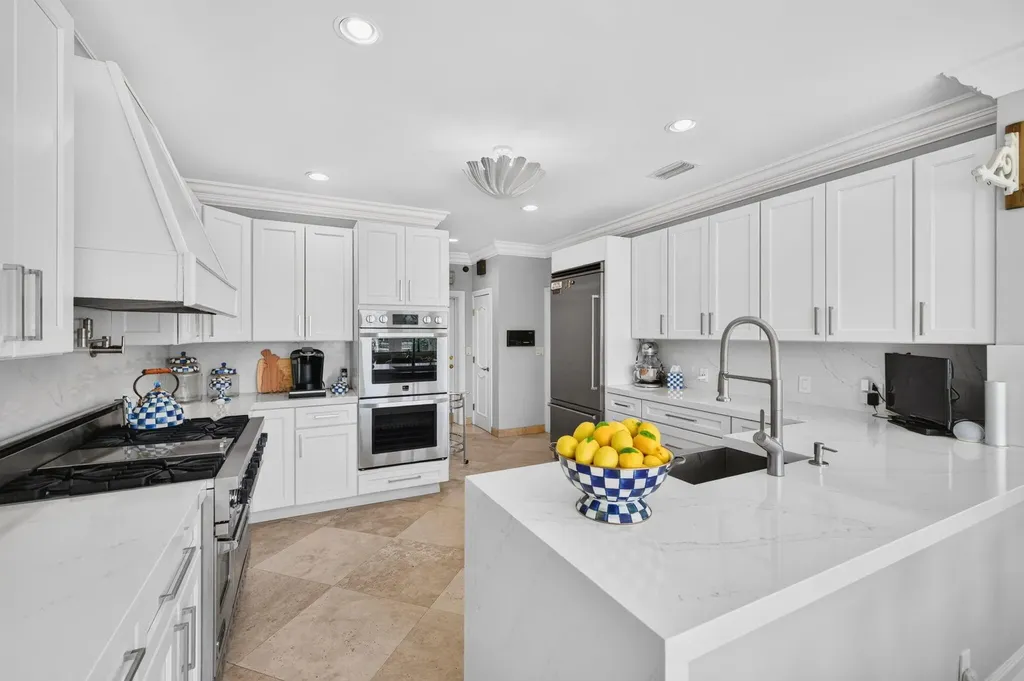 3110 NE 47th Street Fort Lauderdale FL 33308