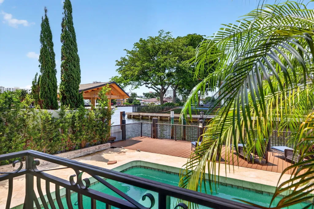 3110 NE 47th Street Fort Lauderdale FL 33308