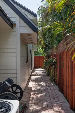 9200 SE Olympus Street Hobe Sound FL 33455