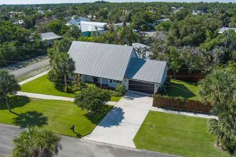9200 SE Olympus Street Hobe Sound FL 33455