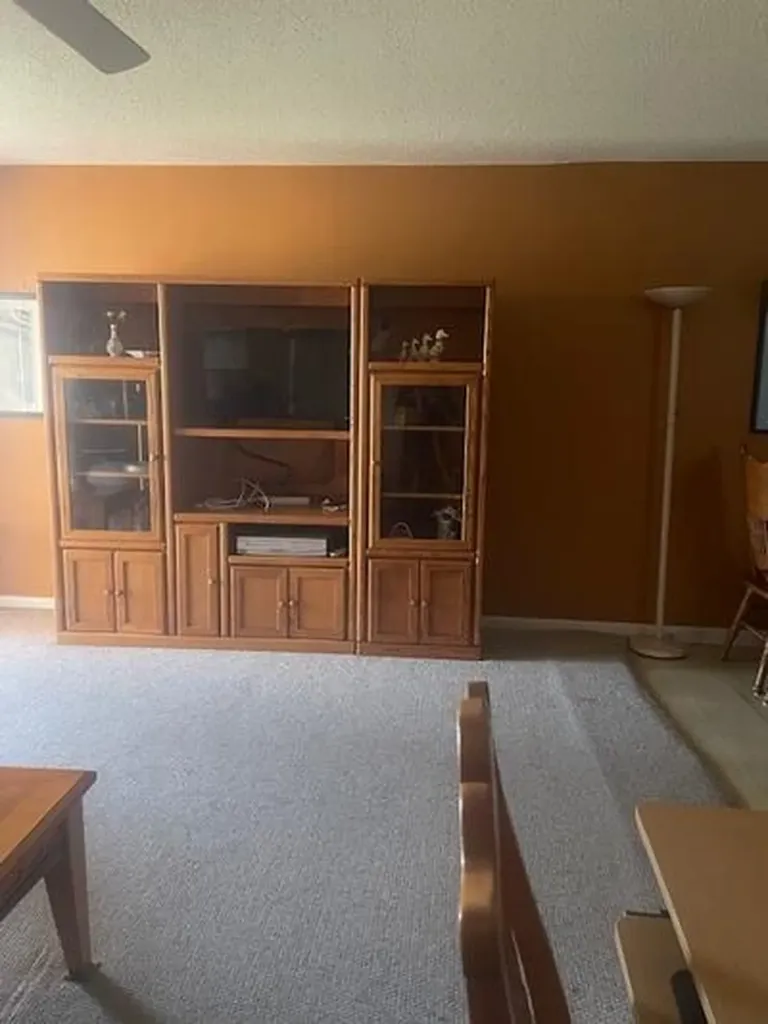 322 Windsor N West Palm Beach FL 33417
