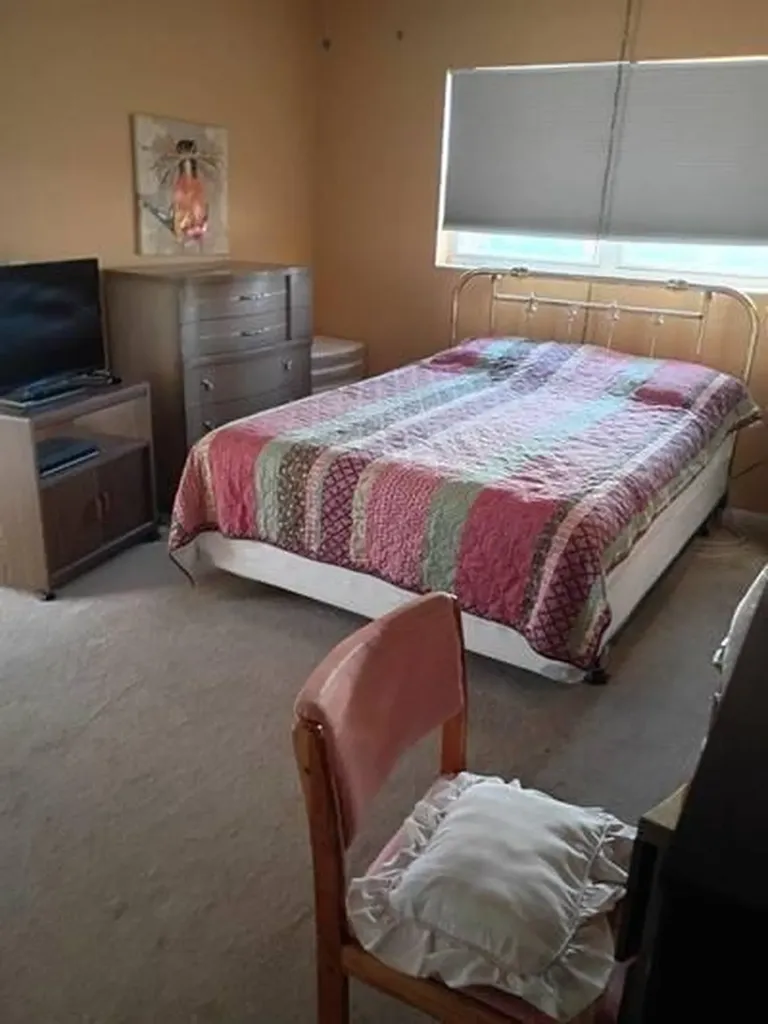 322 Windsor N West Palm Beach FL 33417