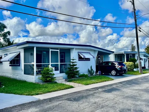 1552 S 33rd Road Hollywood FL 33021