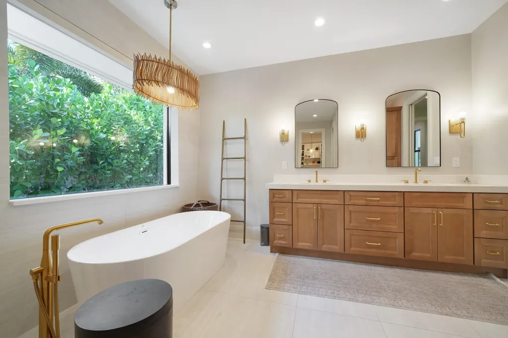 19526 W Trails End Terrace Jupiter FL 33458