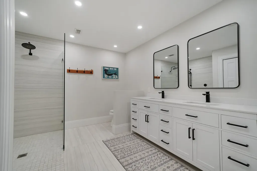 19526 W Trails End Terrace Jupiter FL 33458