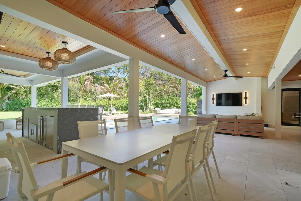 19526 W Trails End Terrace Jupiter FL 33458