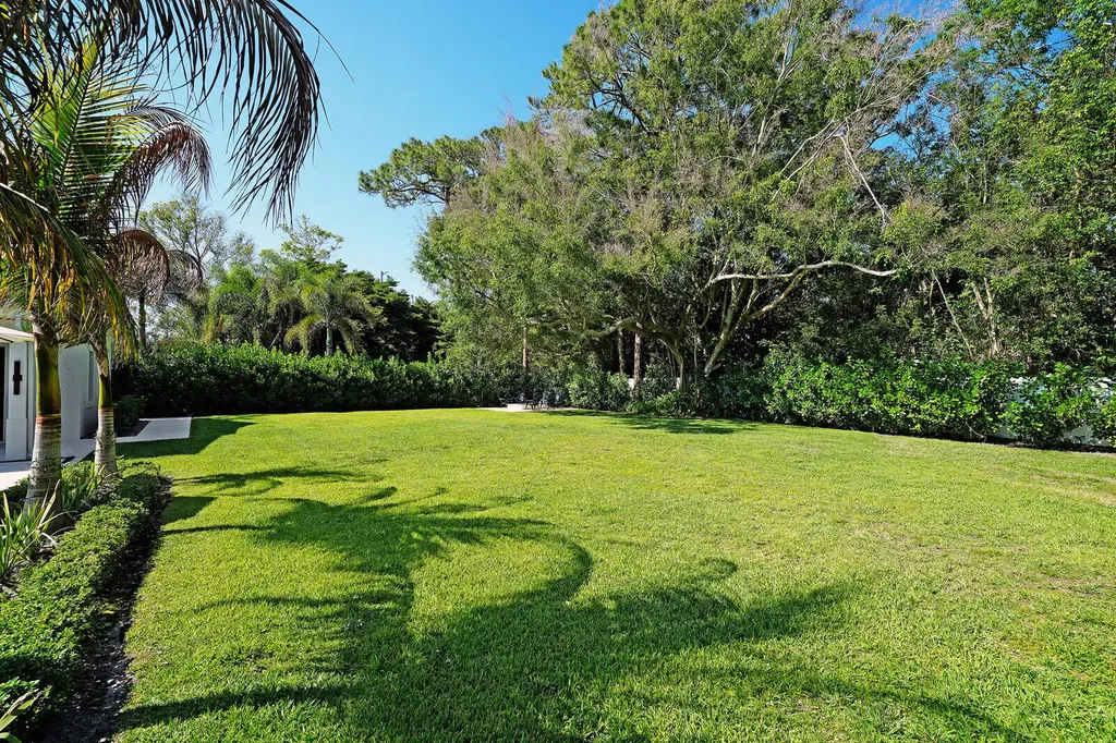 19526 W Trails End Terrace Jupiter FL 33458