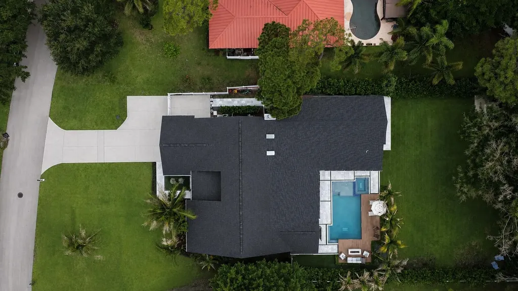19526 W Trails End Terrace Jupiter FL 33458
