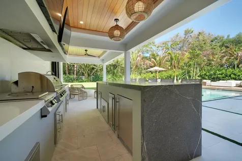 19526 W Trails End Terrace Jupiter FL 33458