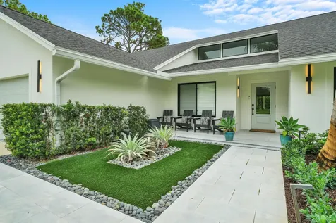 19526 W Trails End Terrace Jupiter FL 33458