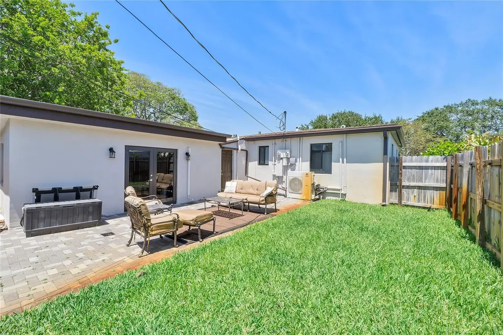 342 SW 22nd Street Fort Lauderdale FL 33315